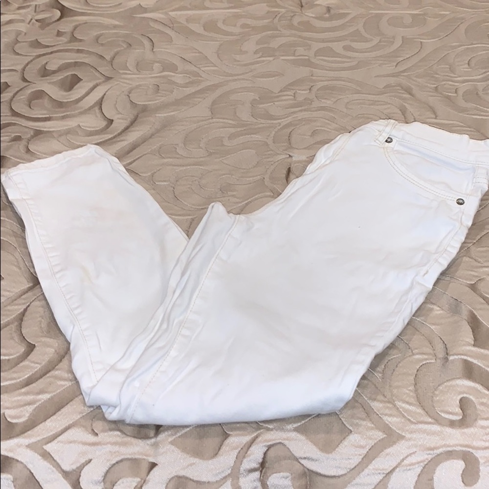 {GARAGE} Stretchy White Jeans!